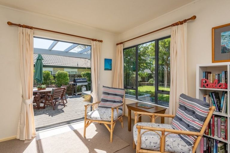 Photo of property in 7 San Vito Place, Paraparaumu Beach, Paraparaumu, 5032