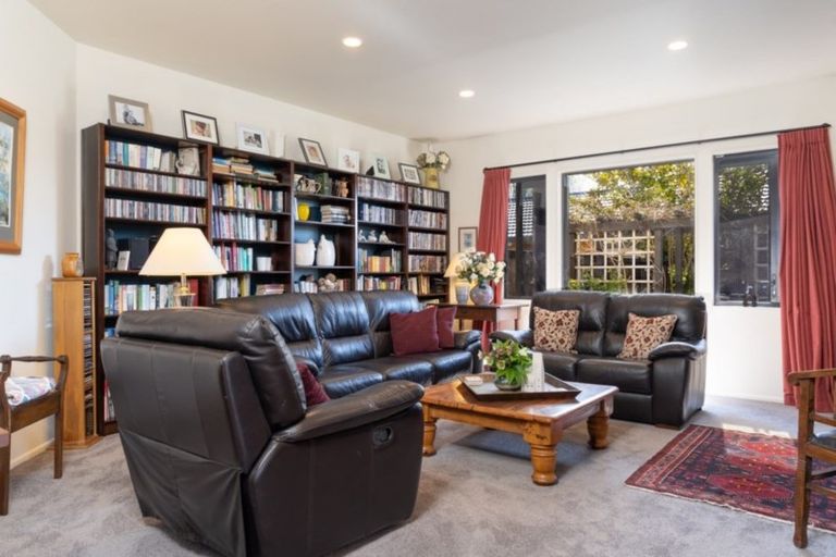 Photo of property in 41 Reading Street, Greytown, 5712