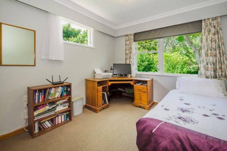 Photo of property in 4 Iti Grove, Waikanae, 5036