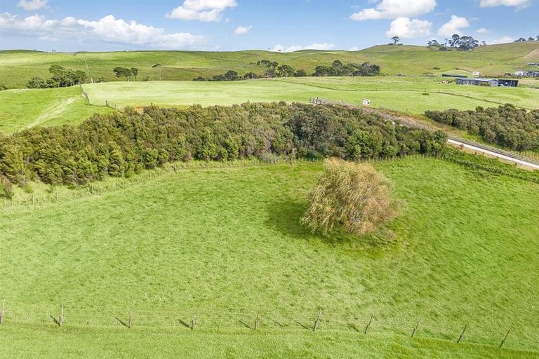 Photo of property in 13 Slater Road, South Head, 0874