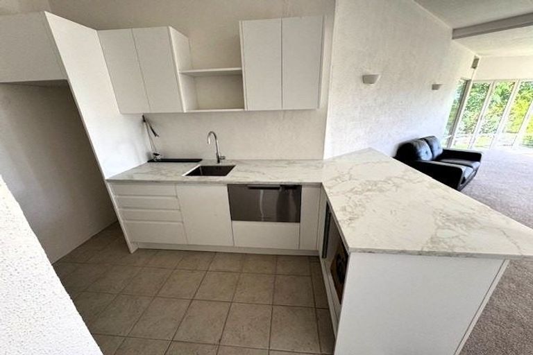 Photo of property in 12 Shortland Place, Havelock North, 4130