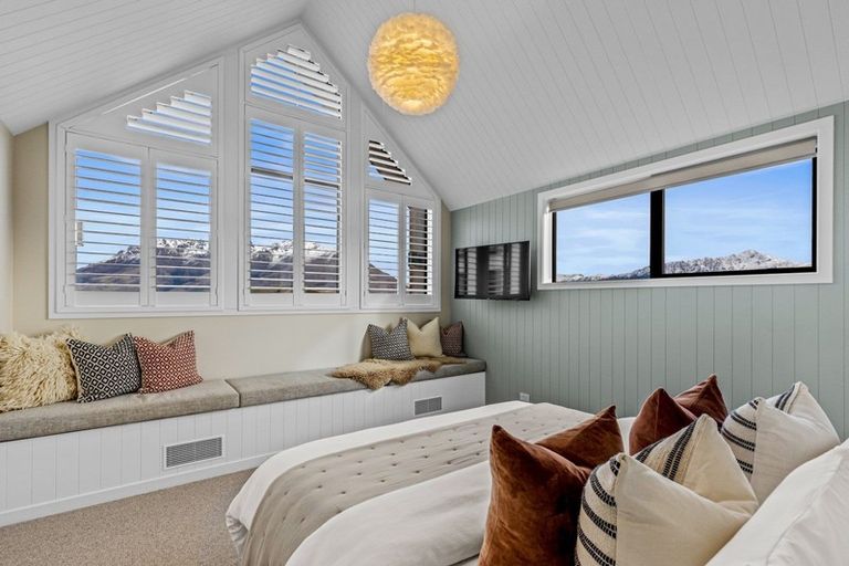 Photo of property in 4 Mckellar Drive, Jacks Point, Queenstown, 9371