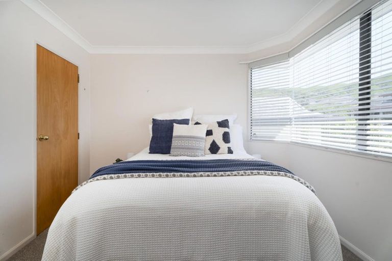 Photo of property in 121 Westchester Drive, Churton Park, Wellington, 6037