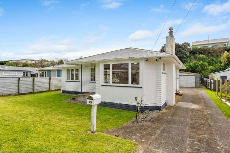 Photo of property in 29 Broadhead Avenue, Tawhero, Whanganui, 4501