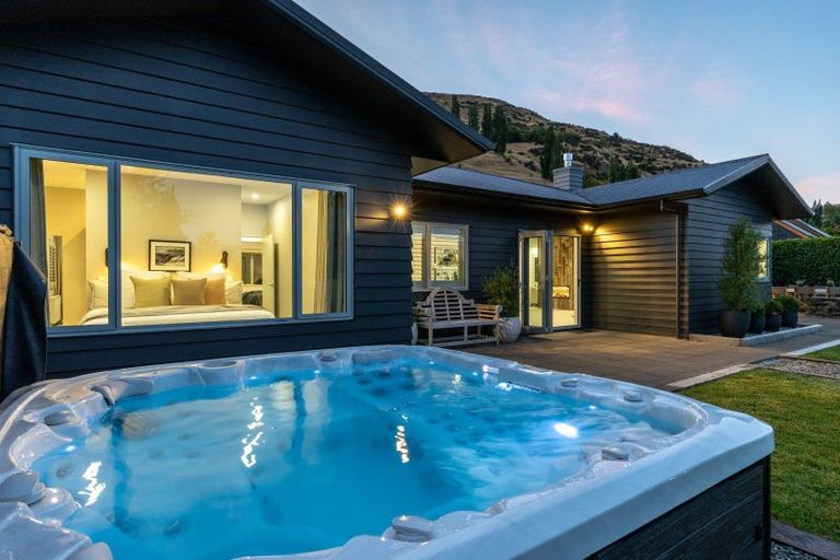 Photo of property in 45 Ferry Hill Drive, Lower Shotover, Queenstown, 9371