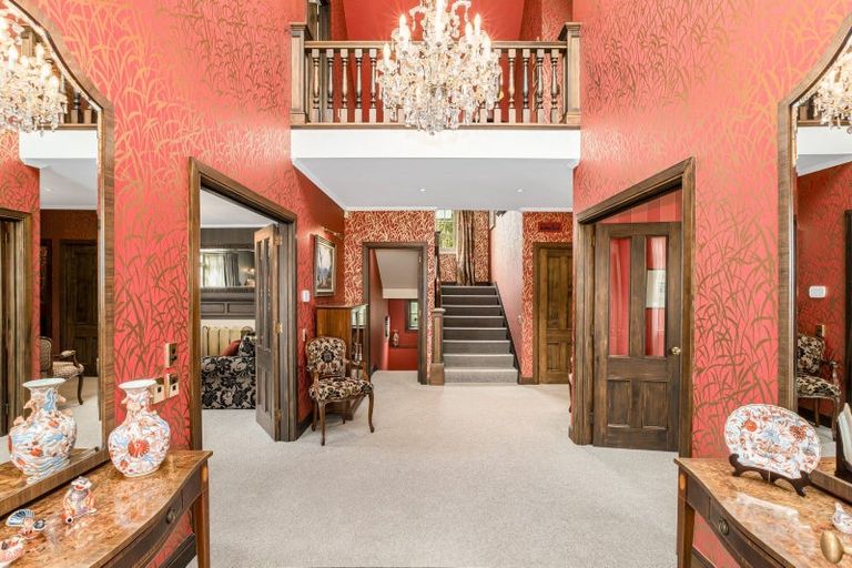 Photo of property in 4-6 Cheviot Road, Lowry Bay, Lower Hutt, 5013