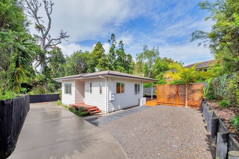 Photo of property in 92 Glendene Avenue, Glendene, Auckland, 0602