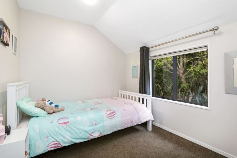 Photo of property in 25u3 Hollies Crescent, Johnsonville, Wellington, 6037