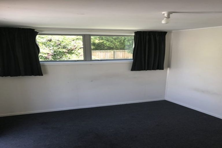 Photo of property in 21 Piko Crescent, Riccarton, Christchurch, 8041