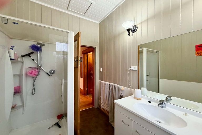 Photo of property in 9 Walsh Road, Westown, New Plymouth, 4310