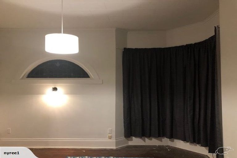 Photo of property in 108 Freyberg Street, Lyall Bay, Wellington, 6022