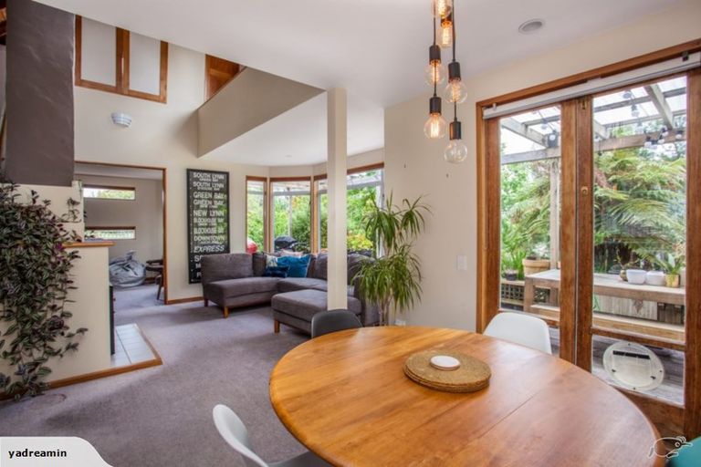 Photo of property in 2/7 Savoy Road, Glen Eden, Auckland, 0602