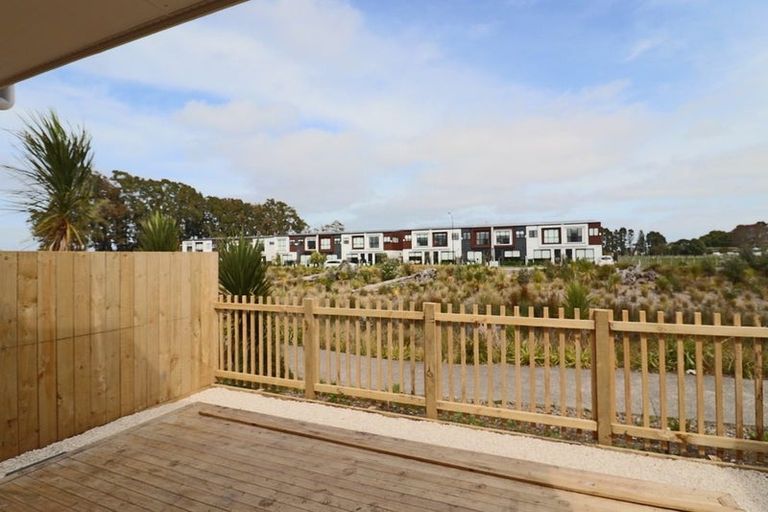 Photo of property in 13 John Gray Street, Papakura, 2110