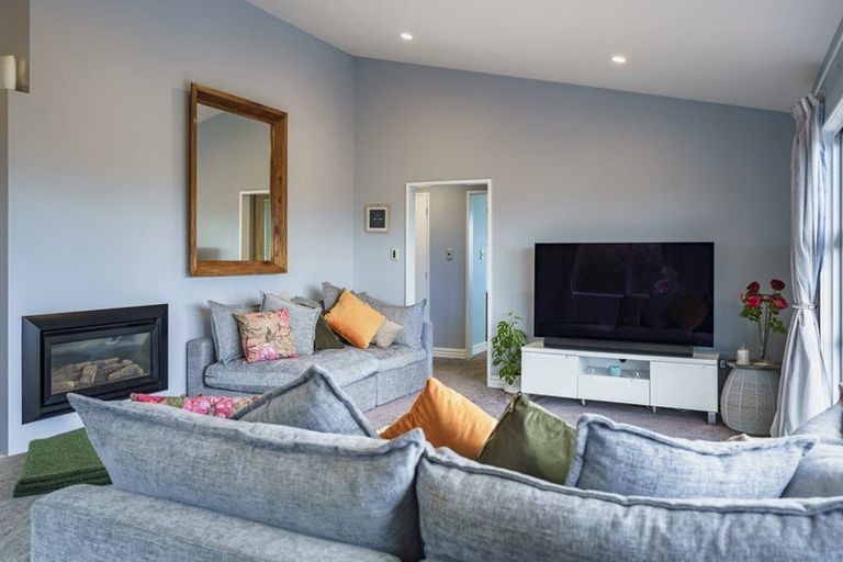 Photo of property in 3 Sealy Road, Bluff Hill, Napier, 4110
