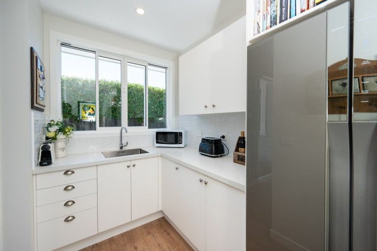 Photo of property in 7d Whakatomo Place, Havelock North, 4130
