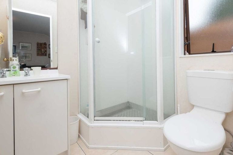 Photo of property in 1/15 Solana Court, Botany Downs, Auckland, 2010