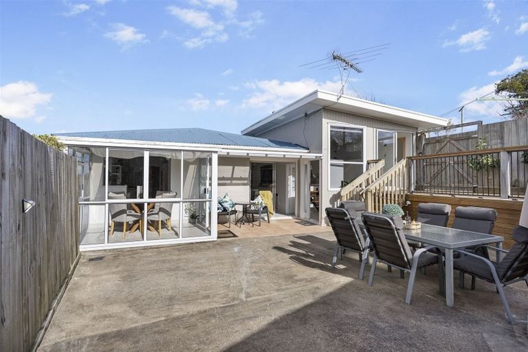 Photo of property in 149 Sandspit Road, Shelly Park, Auckland, 2014