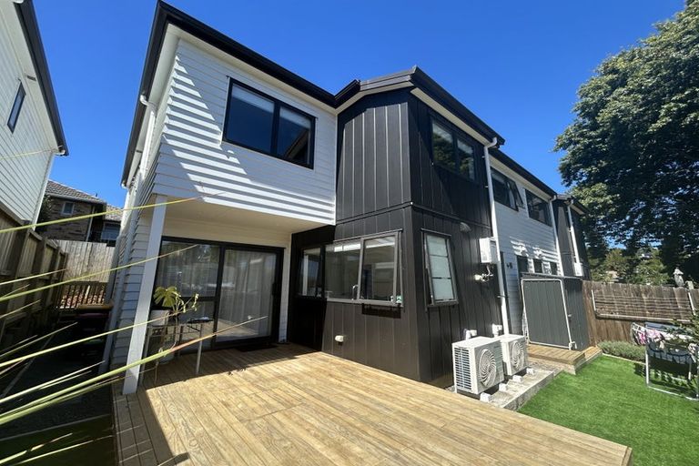 Photo of property in 6c Blenheim Street, Glenfield, Auckland, 0629