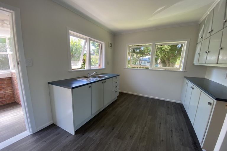 Photo of property in 2 Totara Grove, Hillcrest, Auckland, 0627