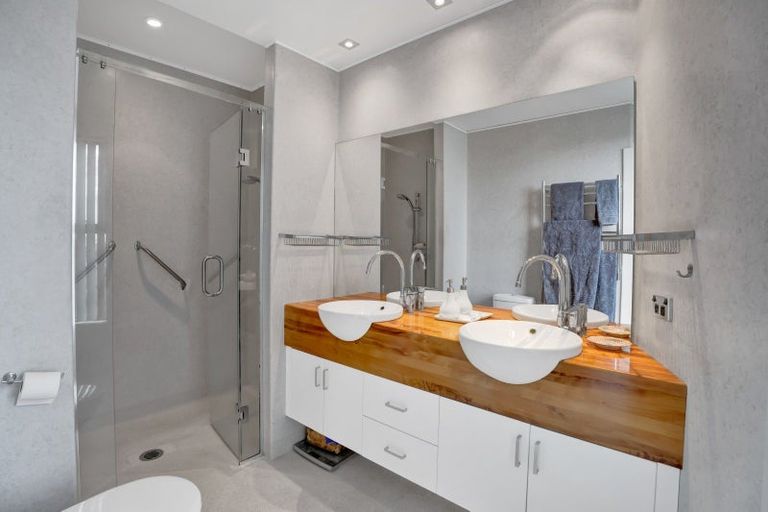 Photo of property in 368a Devon Street West, Lynmouth, New Plymouth, 4310