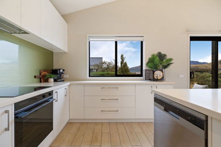 Photo of property in 22 Mckellar Drive, Jacks Point, Queenstown, 9371