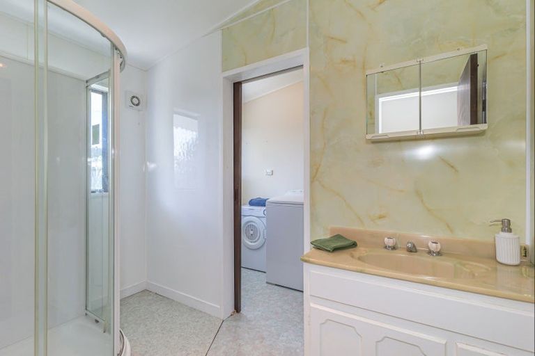 Photo of property in 9 Guilford Street, Levin, 5510