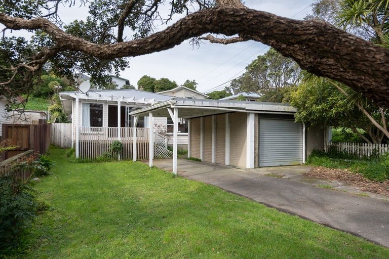 Photo of property in 55 Fraser Avenue, Johnsonville, Wellington, 6037
