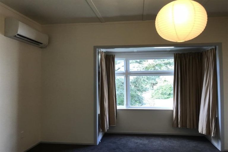 Photo of property in 68 Mitchell Street, Brooklyn, Wellington, 6021