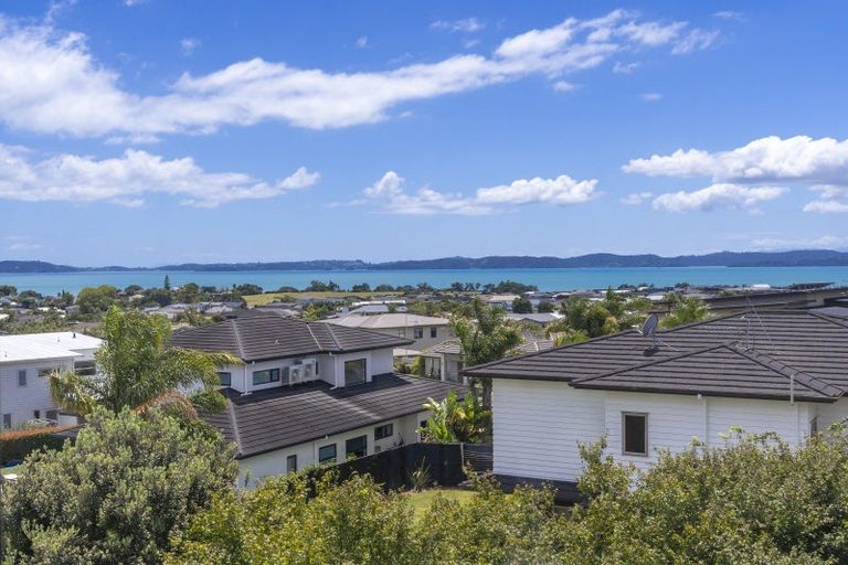 Photo of property in 20 Thistle Close, Beachlands, Auckland, 2018