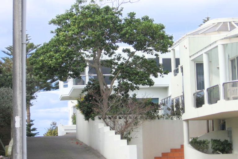 Photo of property in 1/207 Oceanbeach Road, Mount Maunganui, 3116