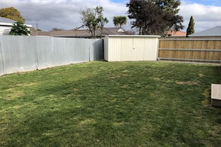 Photo of property in 1 Fairs Road, Milson, Palmerston North, 4414