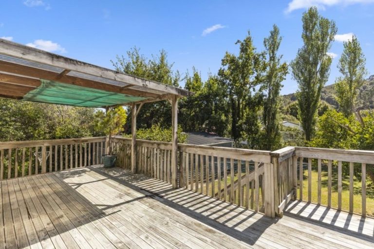 Photo of property in 43 Hay Street, Naenae, Lower Hutt, 5011