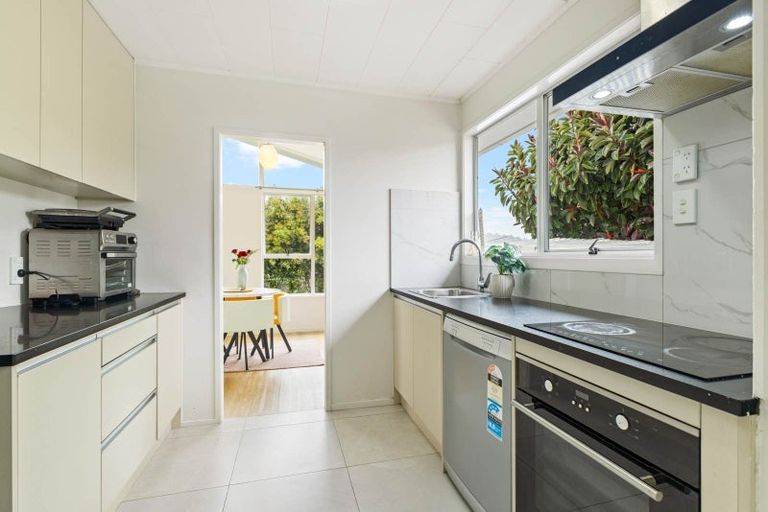 Photo of property in 1 Blanche Way, Half Moon Bay, Auckland, 2012