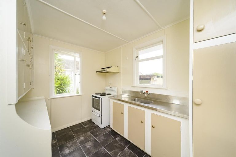 Photo of property in 26 Princess Street, Marton, 4710