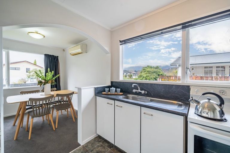 Photo of property in 37 Tacoma Drive, Totara Park, Upper Hutt, 5018