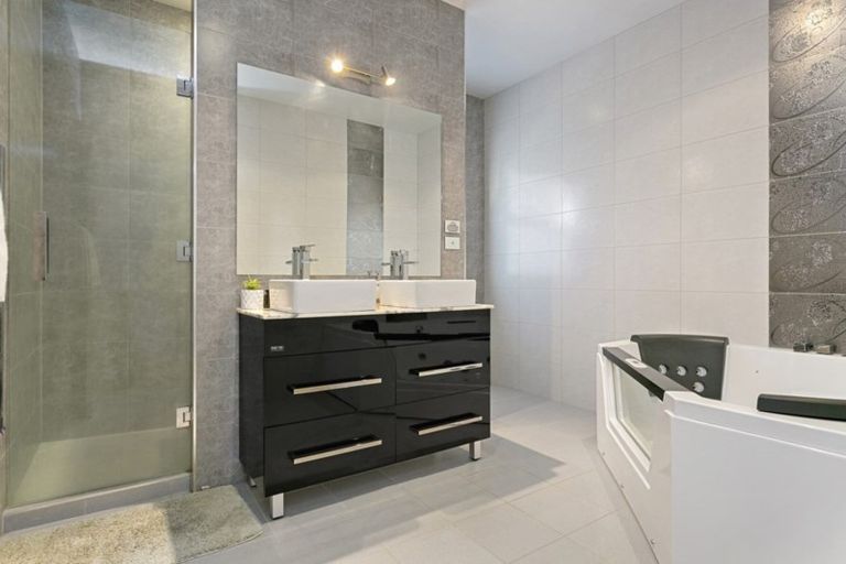 Photo of property in 14 Isobel Hodgson Drive, Cambridge, 3434