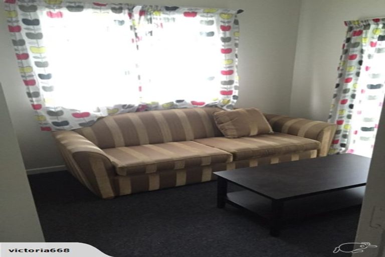 Photo of property in 5 Burrows Avenue, Karori, Wellington, 6012