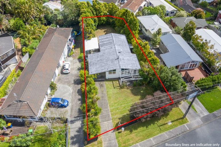 Photo of property in 40 Stanley Road, Glenfield, Auckland, 0629