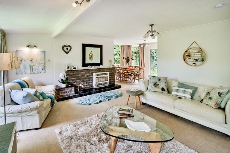 Photo of property in 52 Dominion Park Street, Johnsonville, Wellington, 6037