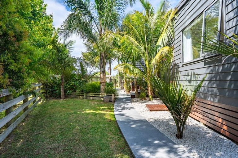 Photo of property in 64 Jack Boyd Drive, Mangawhai Heads, Mangawhai, 0573