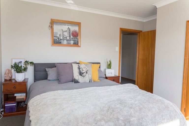 Photo of property in 5 Livingstone Street, Dannevirke, 4930