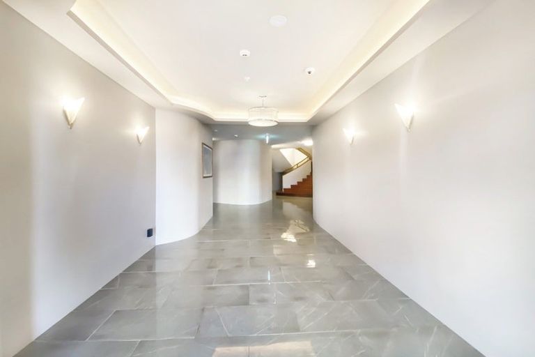 Photo of property in 101/3u Roxburgh Street, Mount Victoria, Wellington, 6011