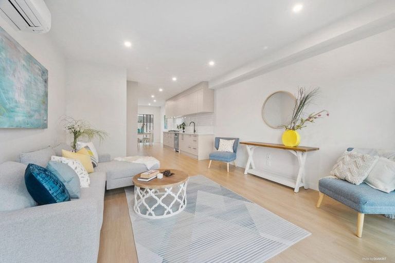 Photo of property in 4/28 Ludlow Terrace, Totara Vale, Auckland, 0627