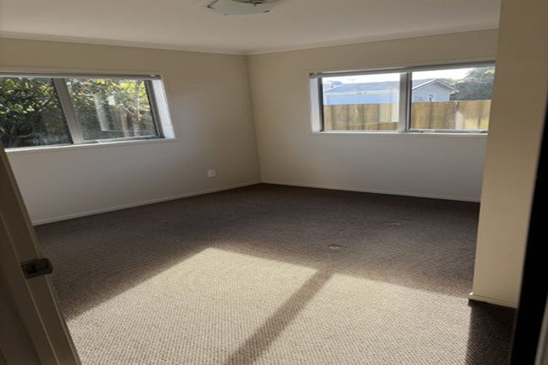 Photo of property in 19 Lyn Street, Lynmouth, New Plymouth, 4310