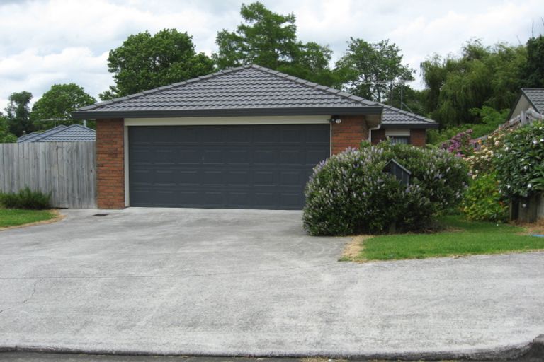 Photo of property in 28 Ranch Place, Pukekohe, 2120