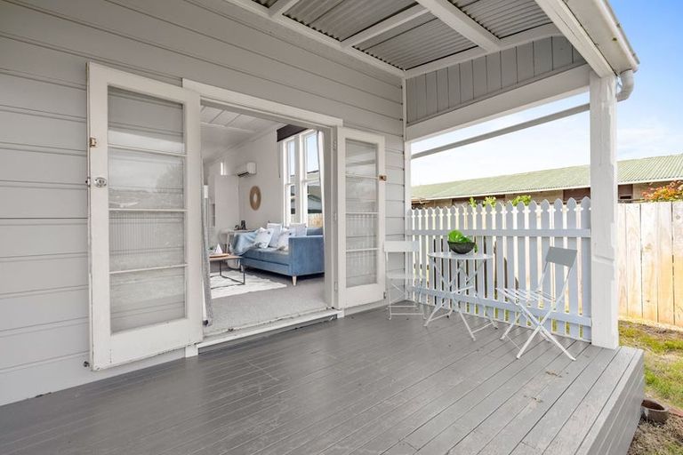 Photo of property in 61 Wesley Street, South Dunedin, Dunedin, 9012