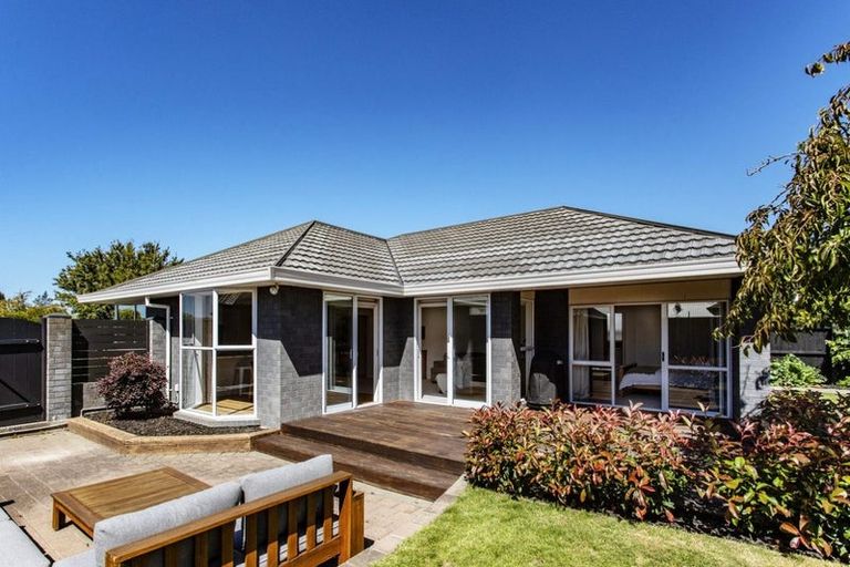Photo of property in 14 Pearce Place, Kaiapoi, 7630