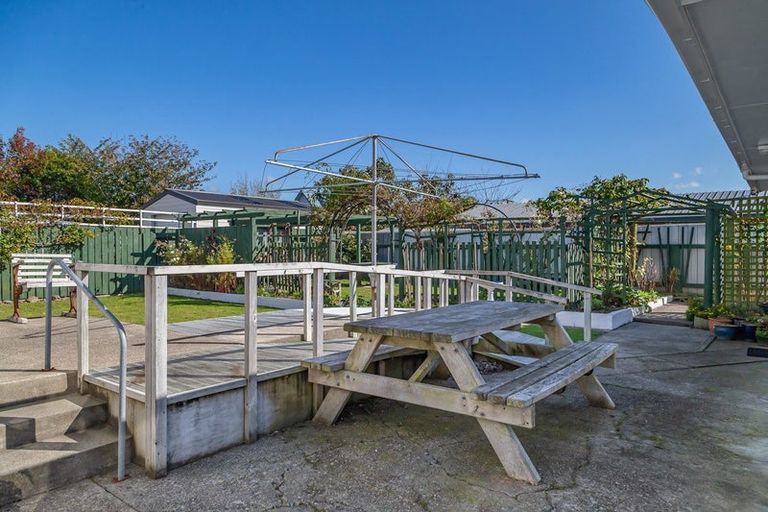 Photo of property in 19 Princes Street, Levin, 5510