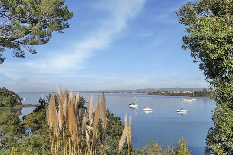 Photo of property in 11 Beach Haven Road, Beach Haven, Auckland, 0626