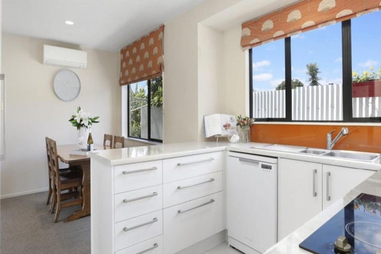 Photo of property in 1/15 Miro Road, Mangere Bridge, Auckland, 2022